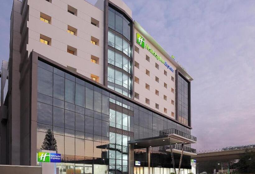 Fotos del hotel Holiday Inn Express Bengaluru Yeshwantpur, An Ihg:  14