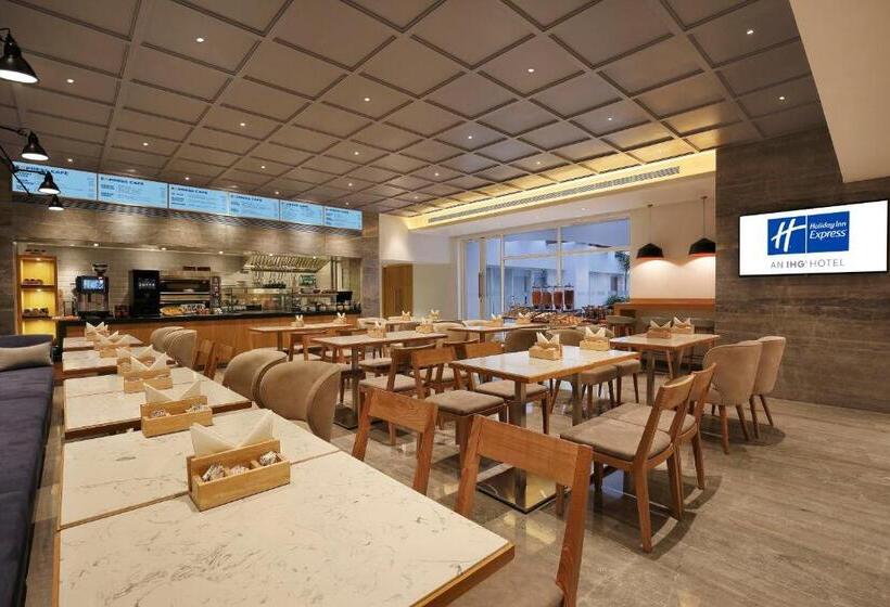 Fotos del hotel Holiday Inn Express Bengaluru Yeshwantpur, An Ihg:  16