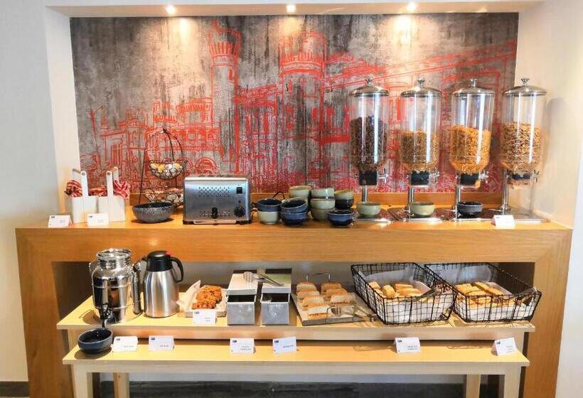 Fotos del hotel Holiday Inn Express Bengaluru Yeshwantpur, An Ihg:  23