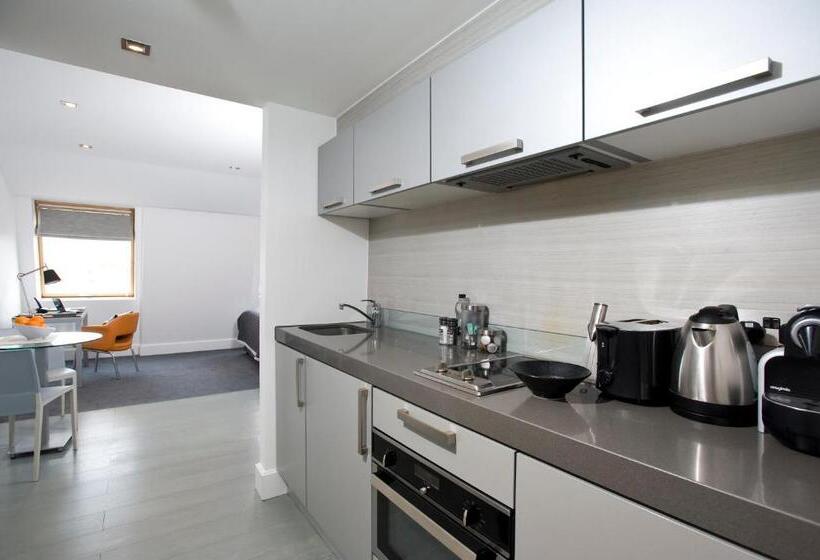 Fotos del hotel Templeton Place By Supercity Aparthotels:  17