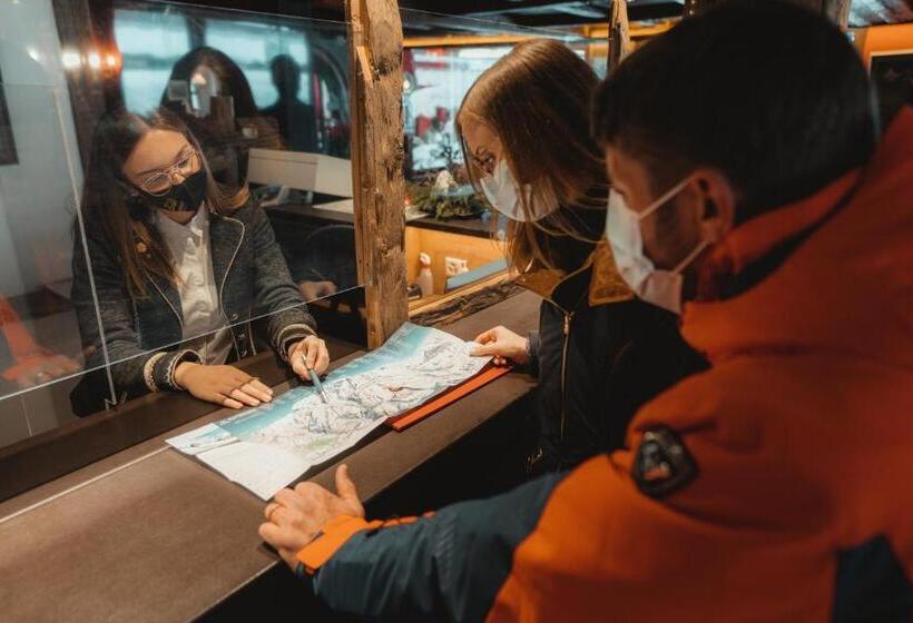 Fotos del hotel Zermatt Budget Rooms:  24