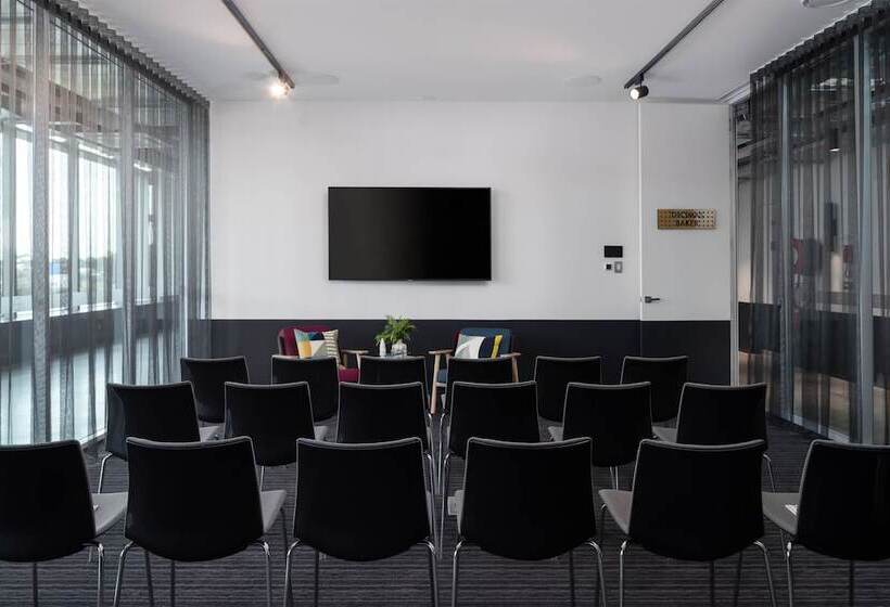 Fotos del hotel Atura Adelaide Airport:  2