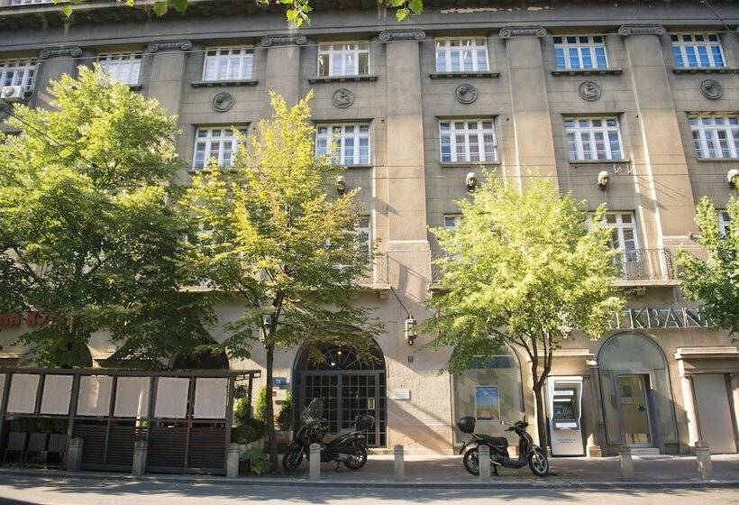 Fotos del hotel City Nest Modern & Cozy Suites:  6