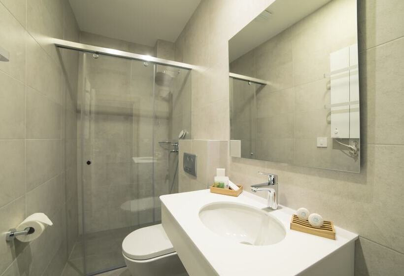Fotos del hotel City Nest Modern & Cozy Suites:  9