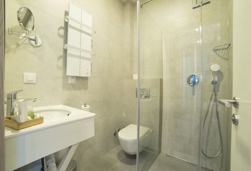 Fotos del hotel City Nest Modern & Cozy Suites:  12