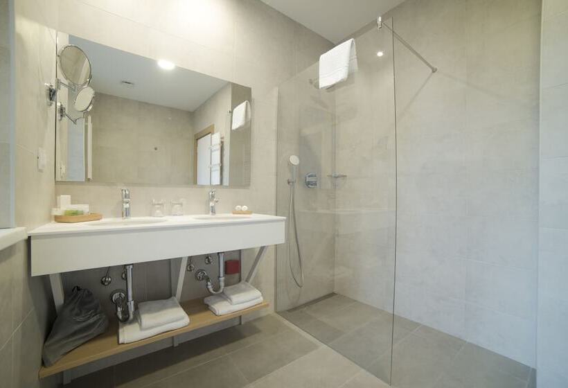 Fotos del hotel City Nest Modern & Cozy Suites:  13