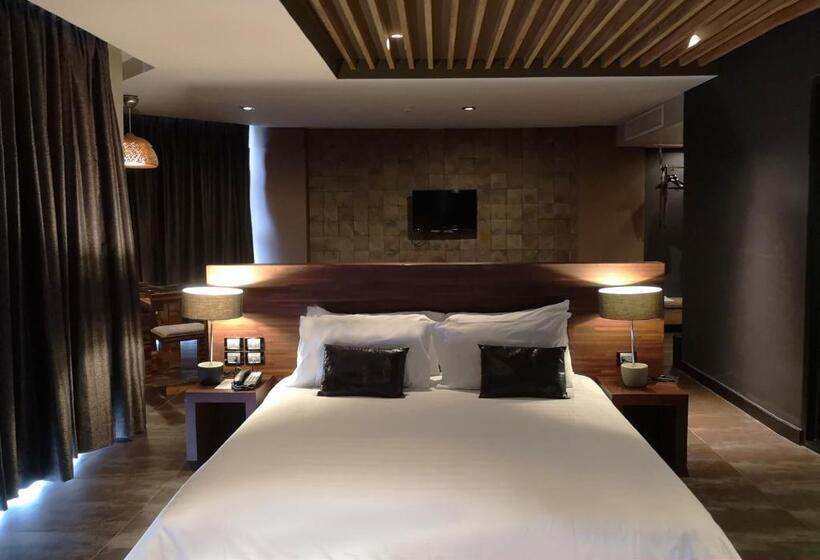 Fotos del hotel Tsix5 Quarter:  10