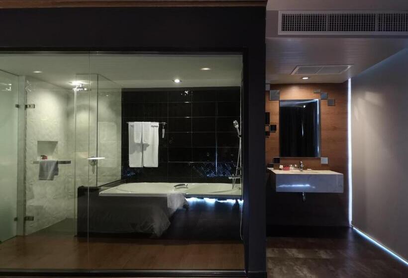 Fotos del hotel Tsix5 Quarter:  14