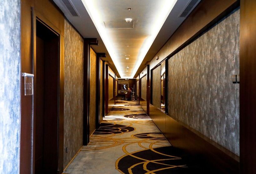 Fotos del hotel Q Suites Jeddah By Ewa:  4