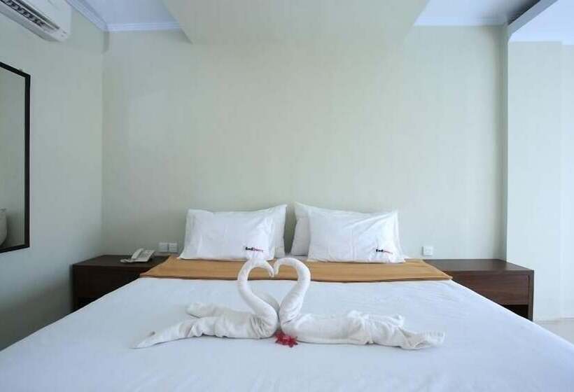 Fotos del hotel Reddoorz @ Padma Utara:  10