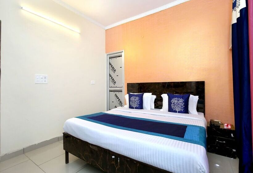 Fotos del hotel Oyo 10012 Hotel Pink City:  5