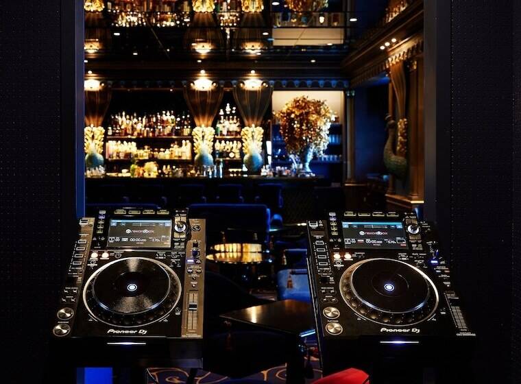 Fotos del hotel L Escape:  12