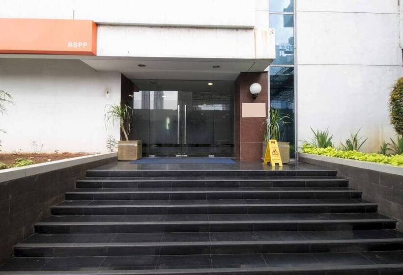 Reddoorz Plus Near Rs Pertamina