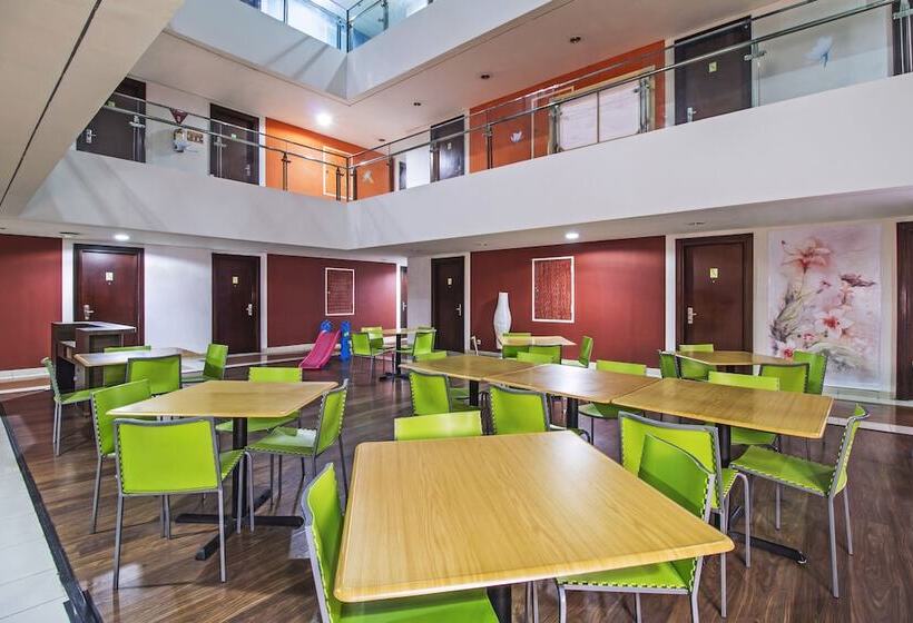 Fotos del hotel Reddoorz Plus Near Rs Pertamina:  11