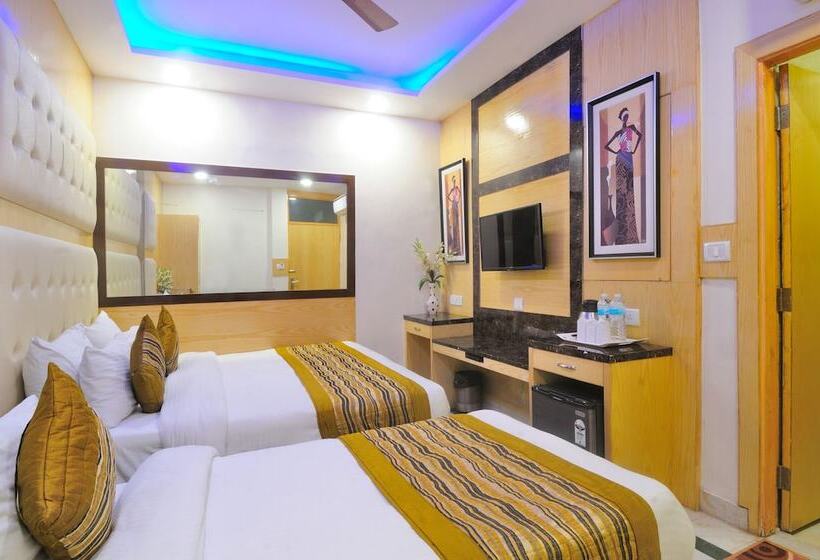 Fotos del hotel Check In Room Chuna Mandi:  12