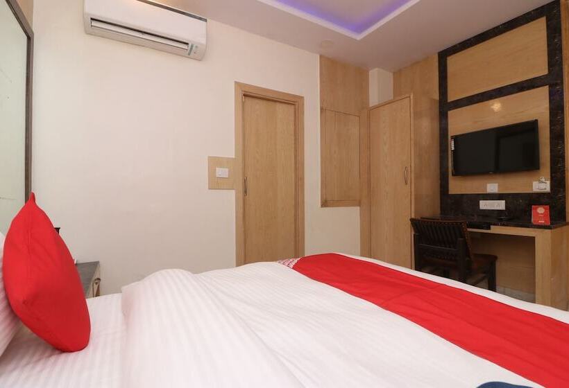 Fotos del hotel Check In Room Chuna Mandi:  11