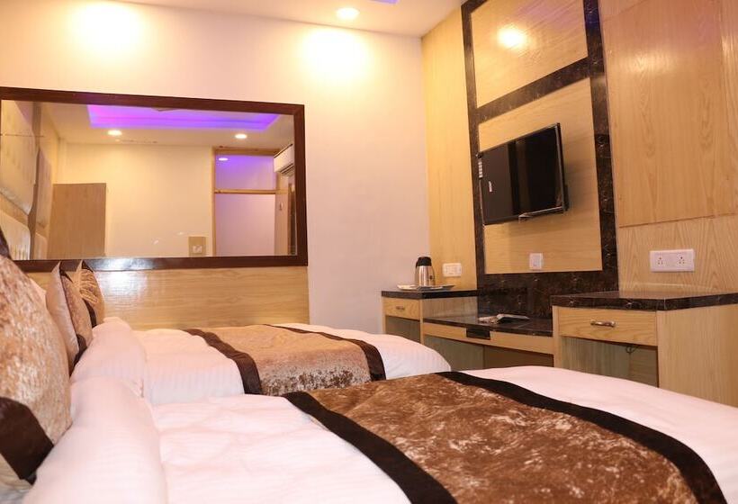 Fotos del hotel Check In Room Chuna Mandi:  3