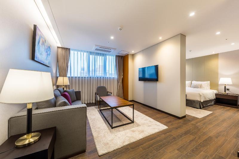 Fotos del hotel Howard Johnson By Wyndham Incheon Airport:  2