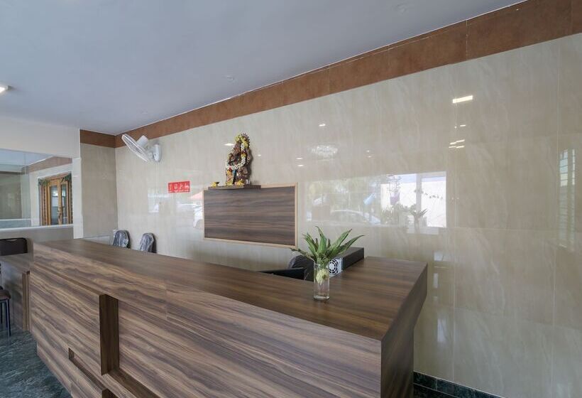 Fotos del hotel Capital O 22212 J K Golden Embassy:  24