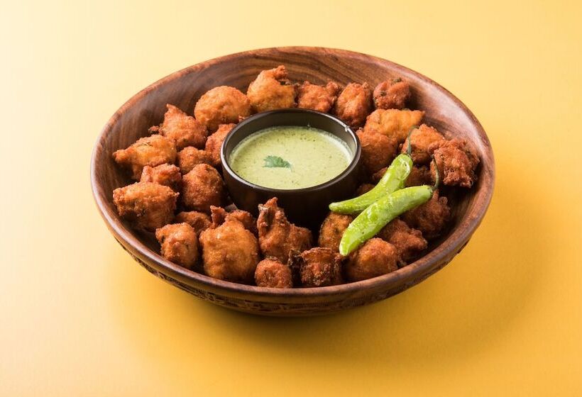 Fotos del hotel Capital O 22212 J K Golden Embassy:  2