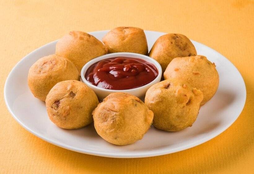 Fotos del hotel Capital O 22212 J K Golden Embassy:  3