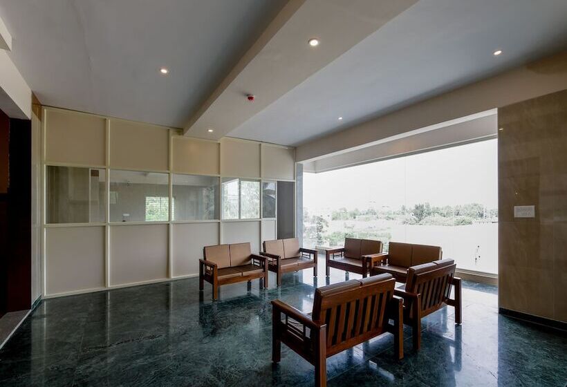 Fotos del hotel Capital O 22212 J K Golden Embassy:  12