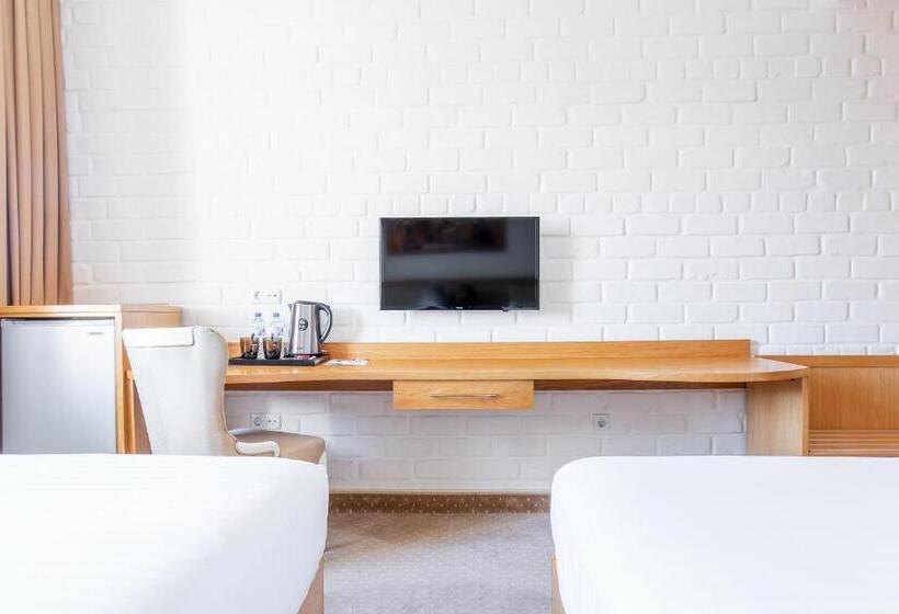 Fotos del hotel Praga:  7