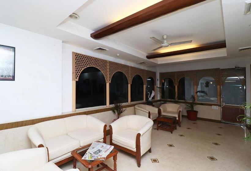 Fotos del hotel Oyo 27878 Highway Inn International:  6