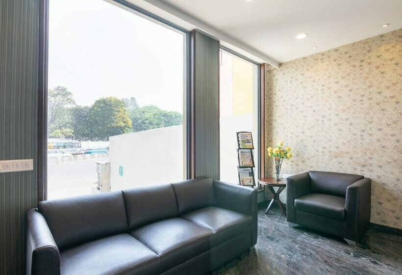 Fotos del hotel Capital O 28398 Mysore Gate:  5