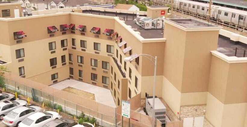 Fotos del hotel Mint Jfk Airport:  13