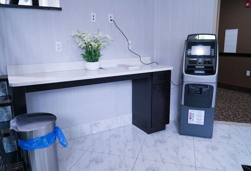 Fotos del hotel Mint Jfk Airport:  9