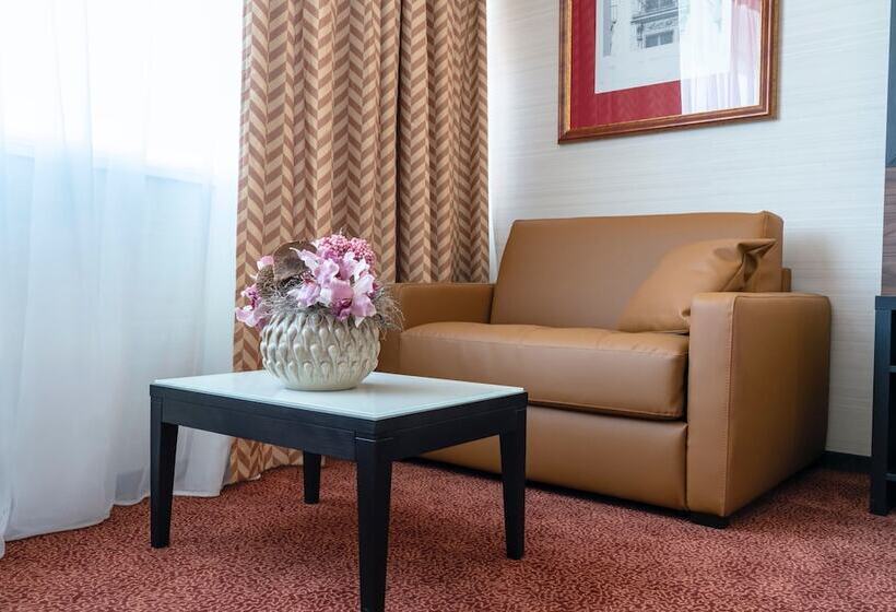 Fotos del hotel Nash Suites Airport:  17