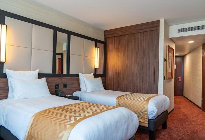 Fotos del hotel Nash Suites Airport:  12