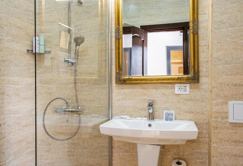 Fotos del hotel Poet Palace Bucharest:  21