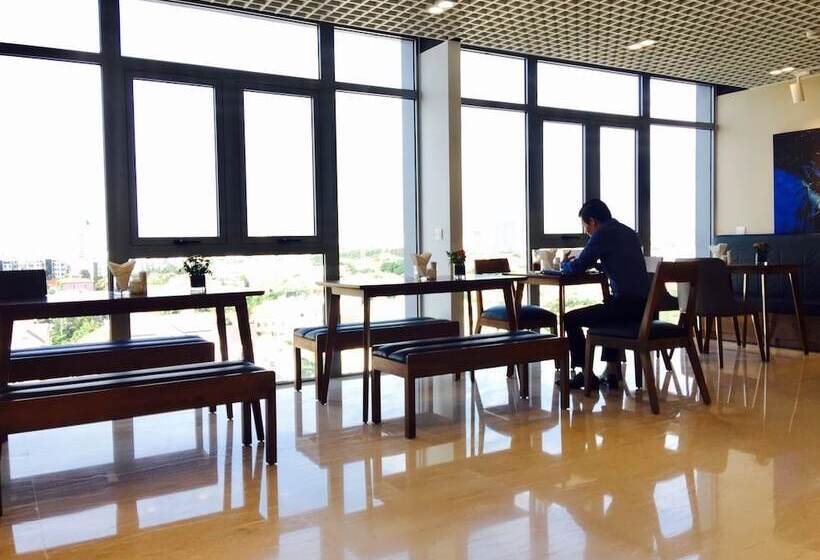 Fotos del hotel Aurora Western Village:  25