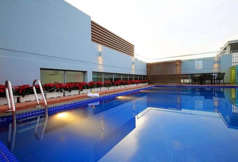 Fotos del hotel Aurora Western Village:  10