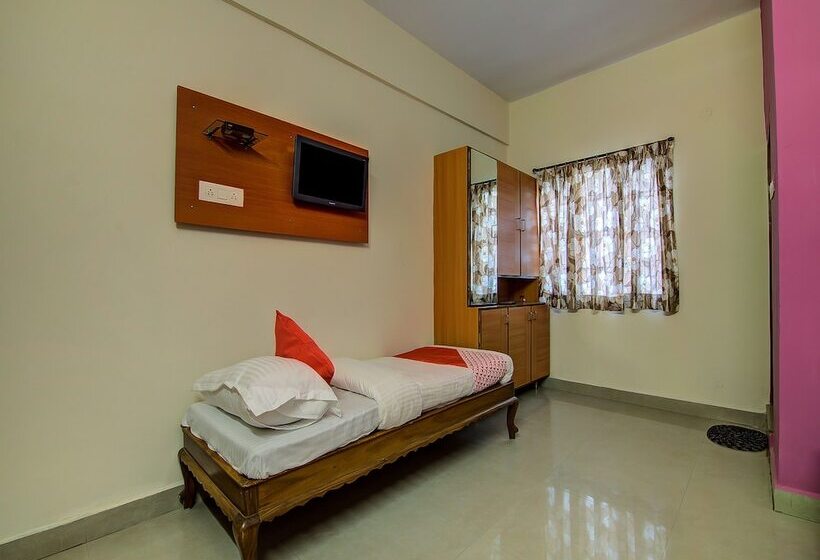 Fotos del hotel Oyo 15019 Savera Function Hall:  4