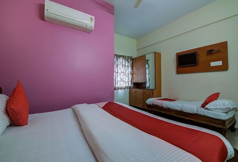 Oyo 15019 Savera Function Hall