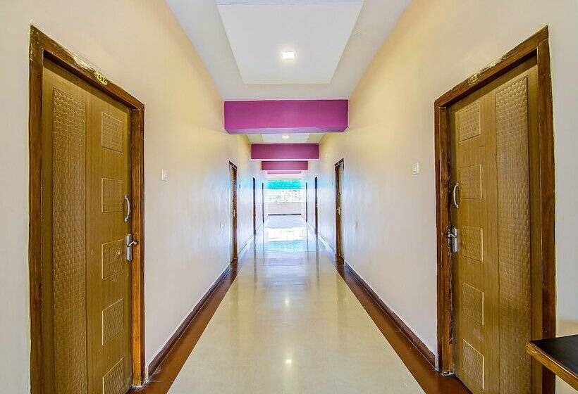 Fotos del hotel Oyo 15019 Savera Function Hall:  19