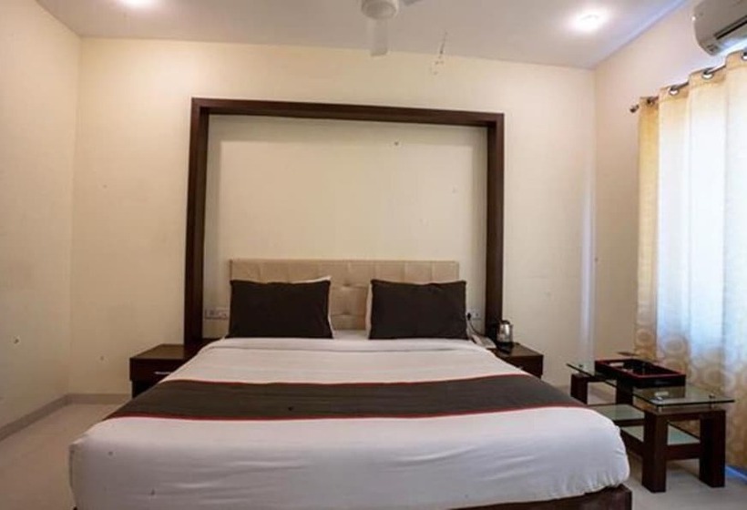 Fotos del hotel Capital O 16971 Hotel Lorven:  14