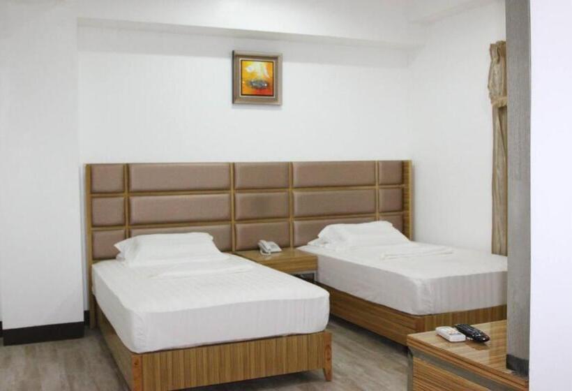 Fotos del hotel Jeamco Royal Palawan:  16