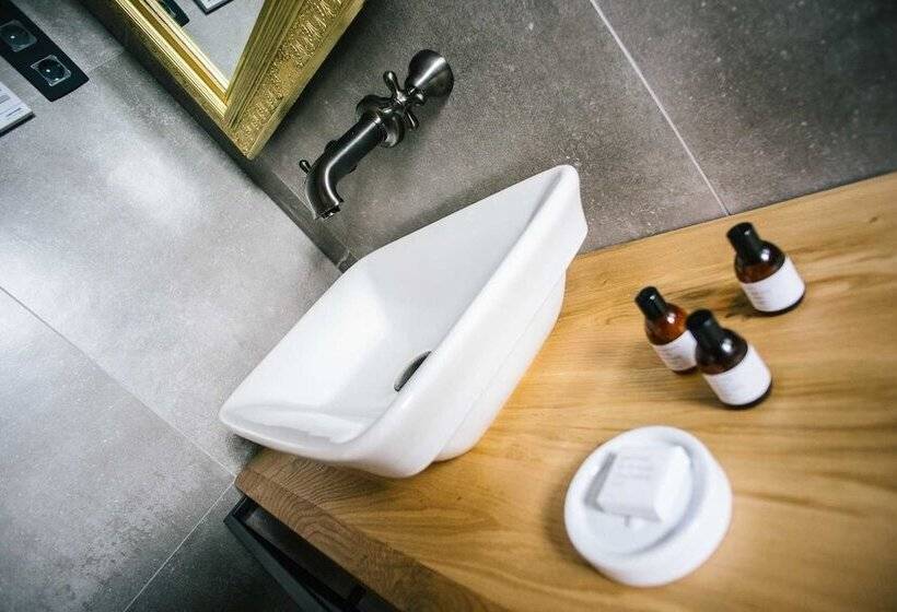 Fotos del hotel Vault:  2