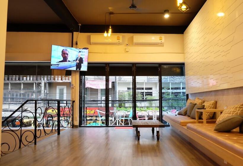 Fotos del hotel Bed Box Khaosarn Hostel:  23