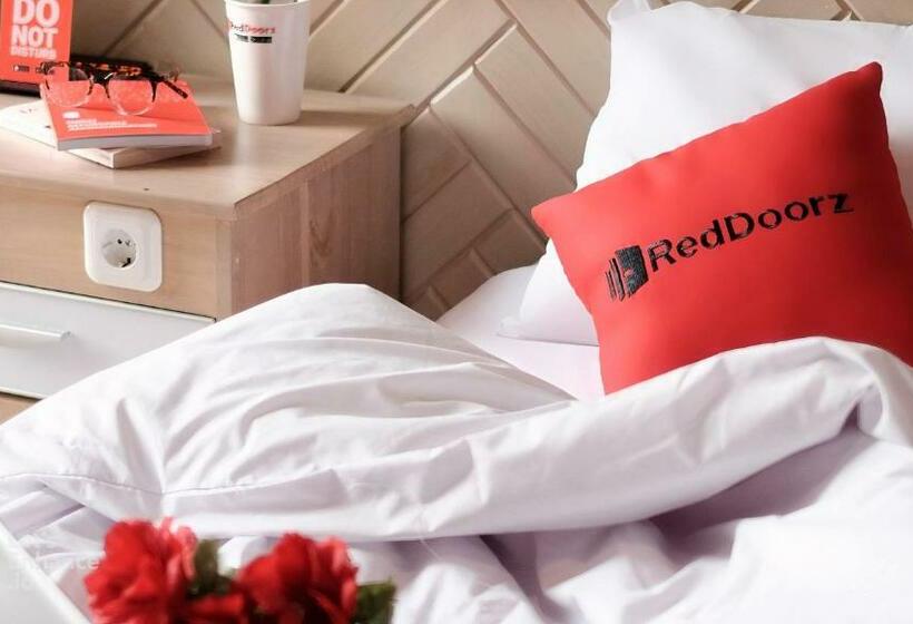 Fotos del hotel Reddoorz Plus Near Ben Thanh Market:  5