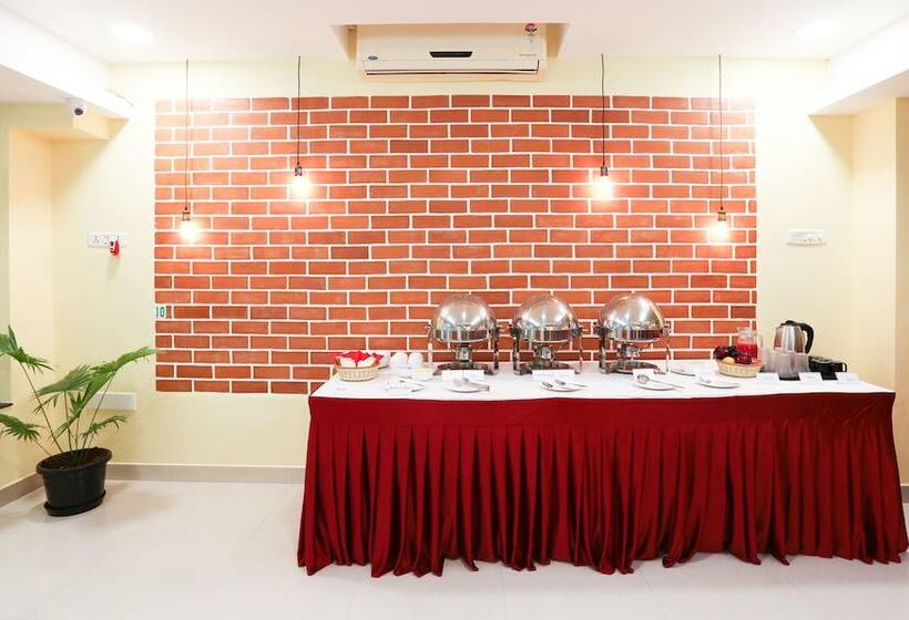 Fotos del hotel Treebo Trip Sr Residency:  20