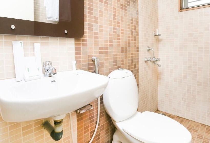 Fotos del hotel Treebo Trip Sr Residency:  13