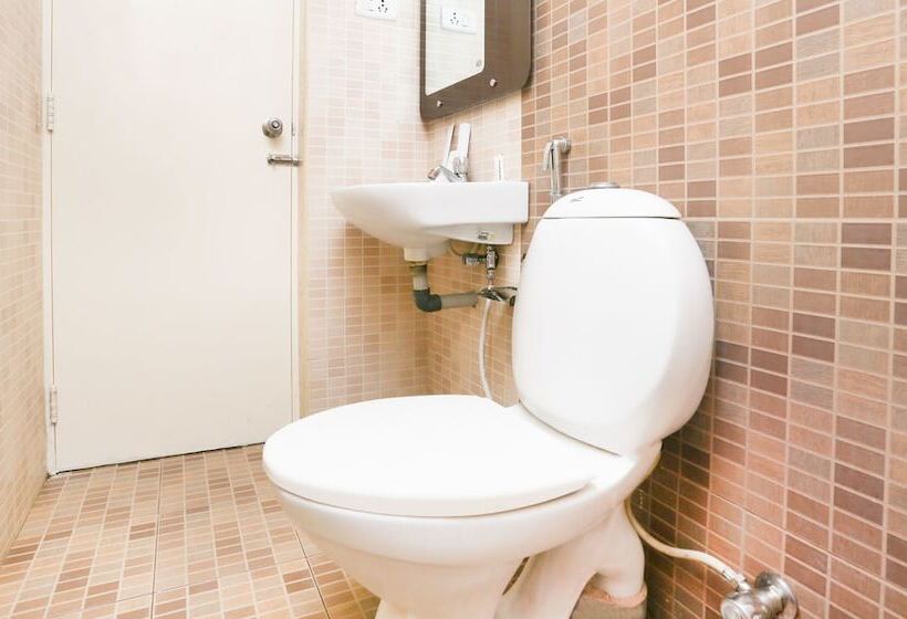 Fotos del hotel Treebo Trip Sr Residency:  12