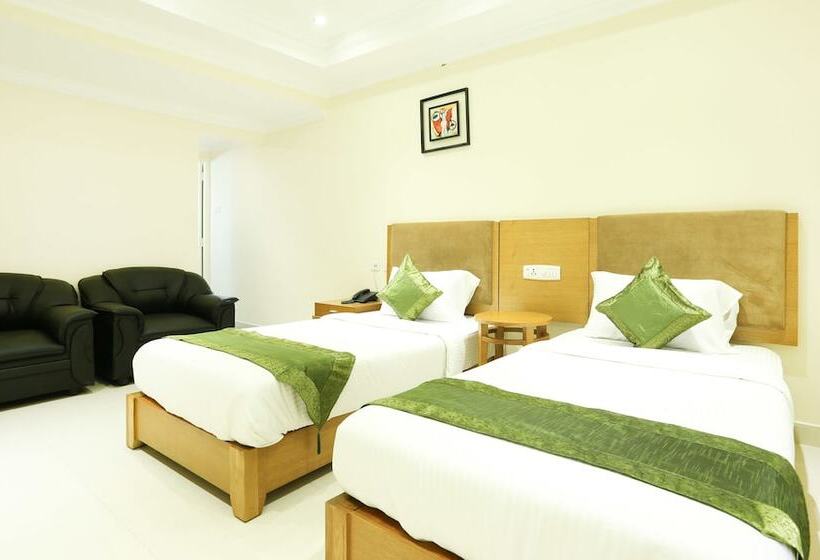 Fotos del hotel Treebo Trip Sr Residency:  8