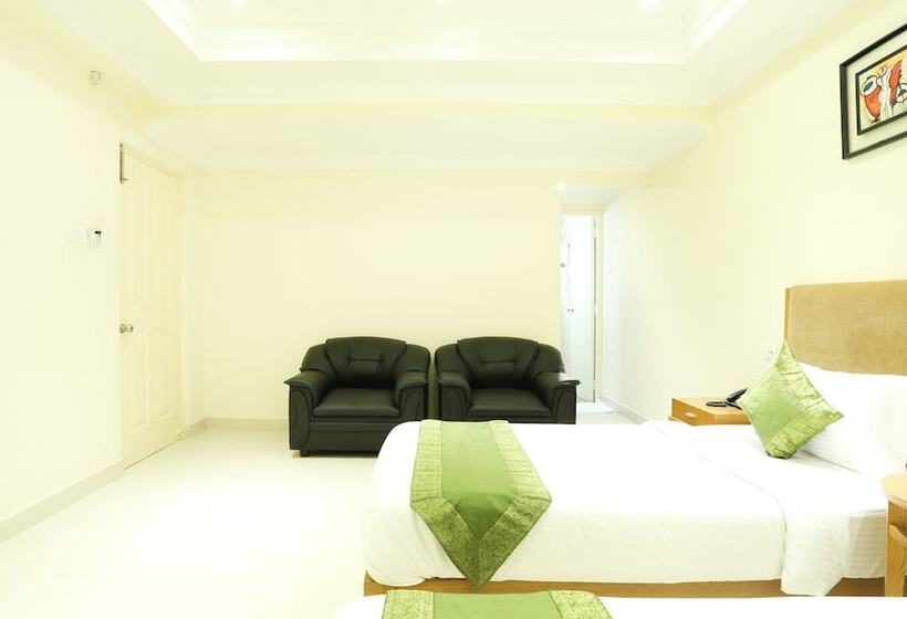 Fotos del hotel Treebo Trip Sr Residency:  24