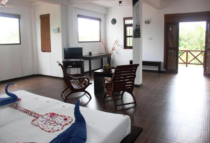 Fotos del hotel Fort Edge Retreat:  8